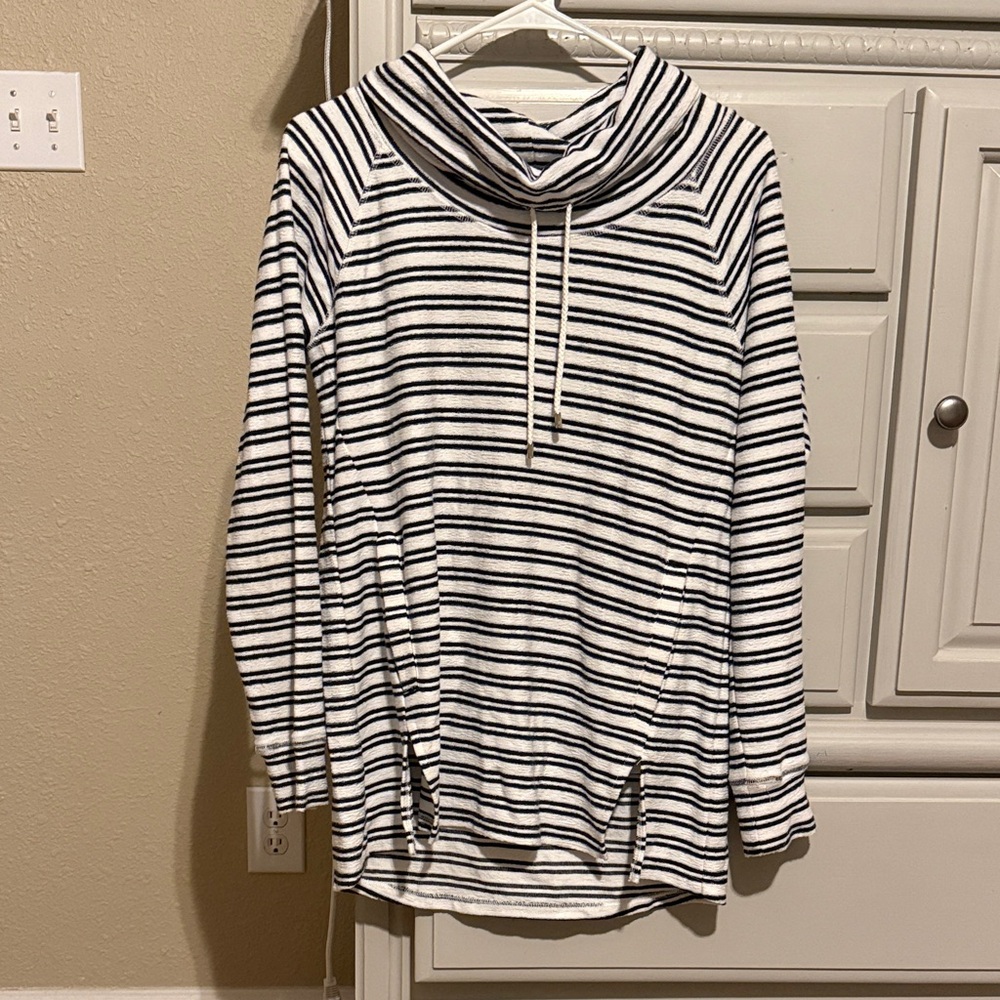 Tommy Hilfiger Navy and White Striped Terry Cloth Long Sleeve Top